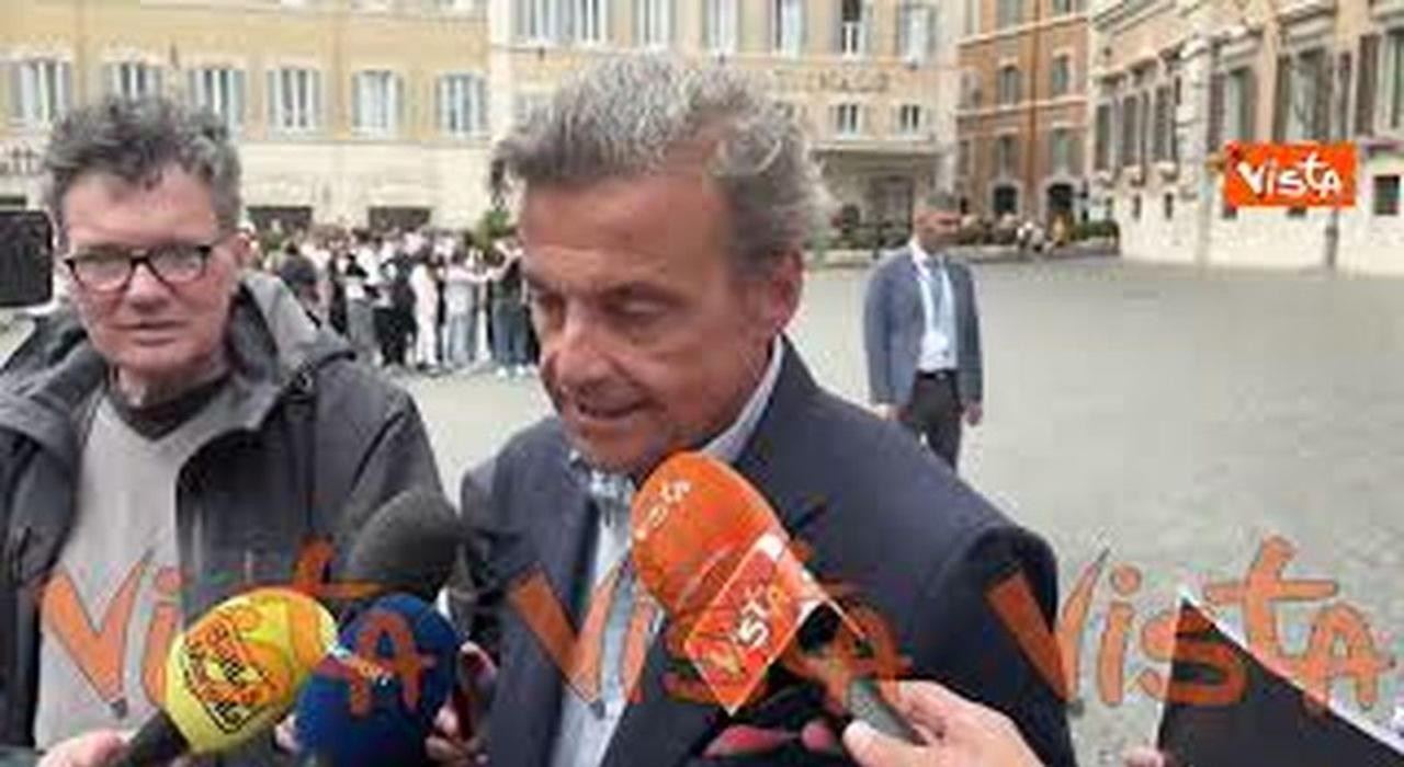 https://statics.cedscdn.it/photos/MED_HIGH/2026/05/06/9515247_poster.jpg