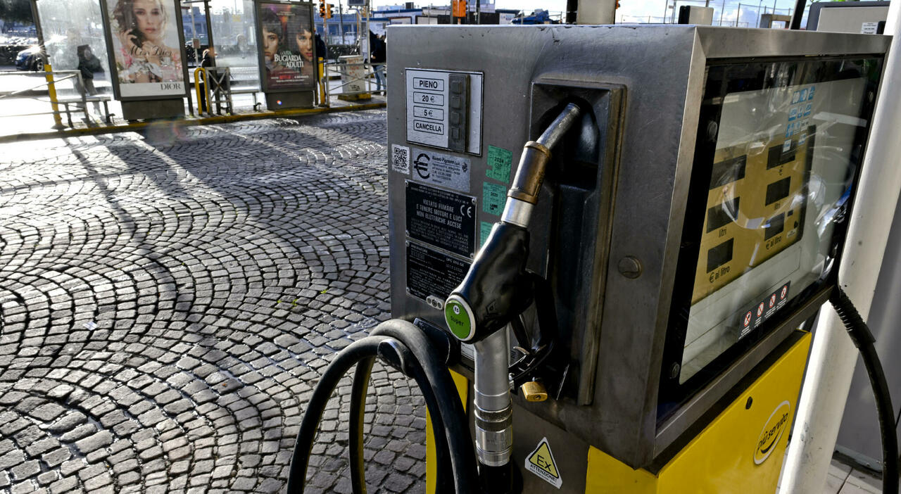 Un distributore di benzina