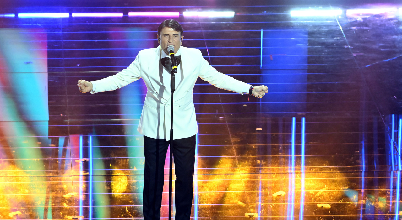 https://statics.cedscdn.it/photos/MED_HIGH/2026/05/07/9517534_07154118_eurovision_saldavinci_bianco.jpg