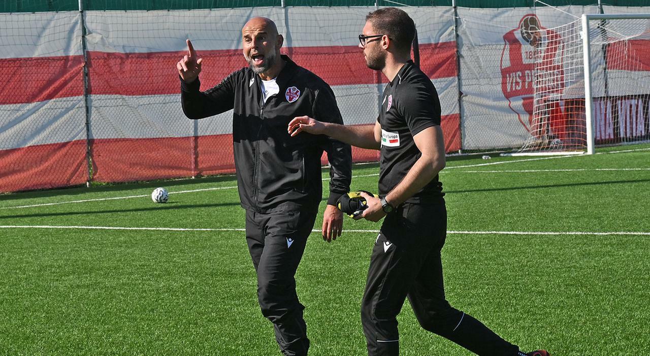 Vis e Stellone, aria d'addio. I motivi? Costi da tagliare, tema rinforzi e attriti con alcuni tifosi dopo il derby con la Samb