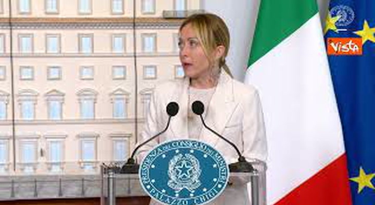 https://statics.cedscdn.it/photos/MED_HIGH/2026/05/07/9517868_poster.jpg