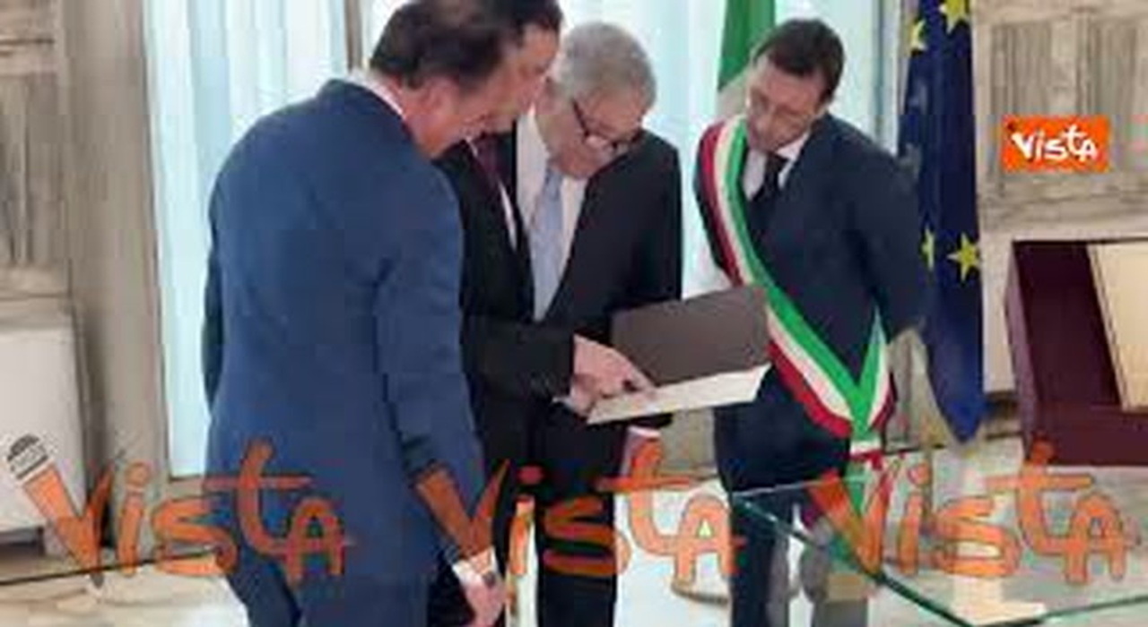 https://statics.cedscdn.it/photos/MED_HIGH/2026/05/08/9519459_poster.jpg