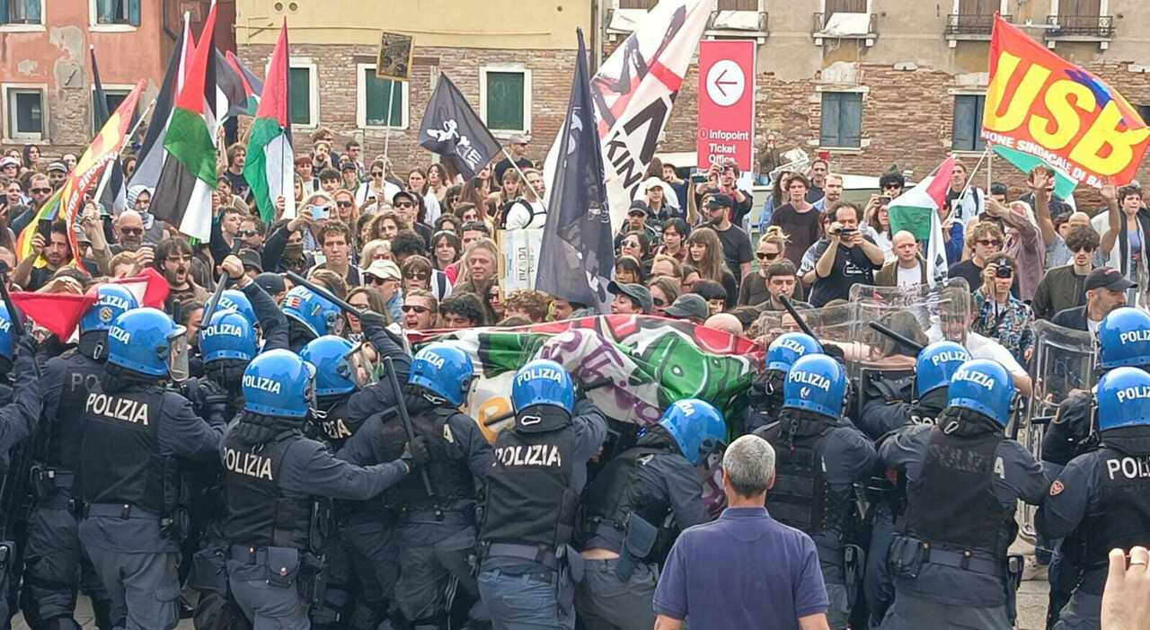 biennale inaugurazione blindata tafferugli e manganellate durante il corteo contro il padiglione israeliano da Ilgazzettino.it biennale inaugurazione blindata tafferugli e manganellate durante il corteo contro il padiglione israeliano