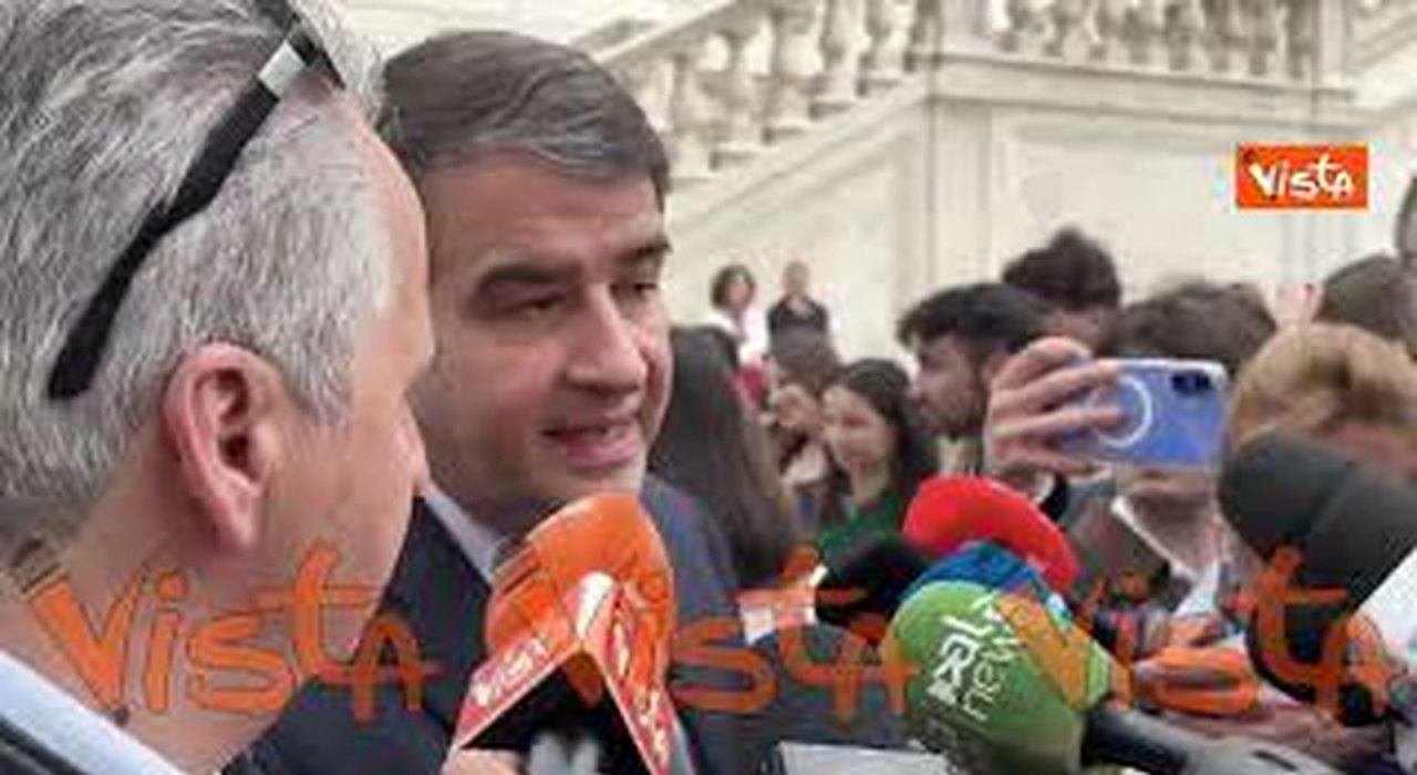 https://statics.cedscdn.it/photos/MED_HIGH/2026/05/09/9521506_poster.jpg