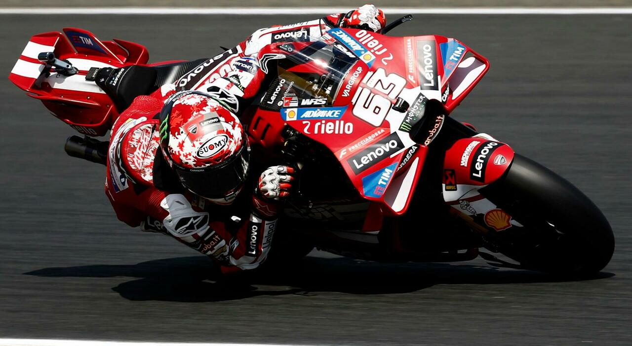 Pecco Bagnaia su Ducati in pole position nel GP adi Francia a Le Mans