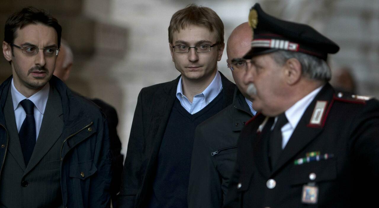 https://statics.cedscdn.it/photos/MED_HIGH/2026/05/10/9523612_10183316_garlasco_stasi_sempio_interrogatorio_cosa_ha_detto_sempio_chiara_poggi.jpg