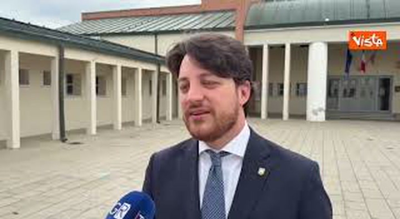 https://statics.cedscdn.it/photos/MED_HIGH/2026/05/11/9525230_poster.jpg
