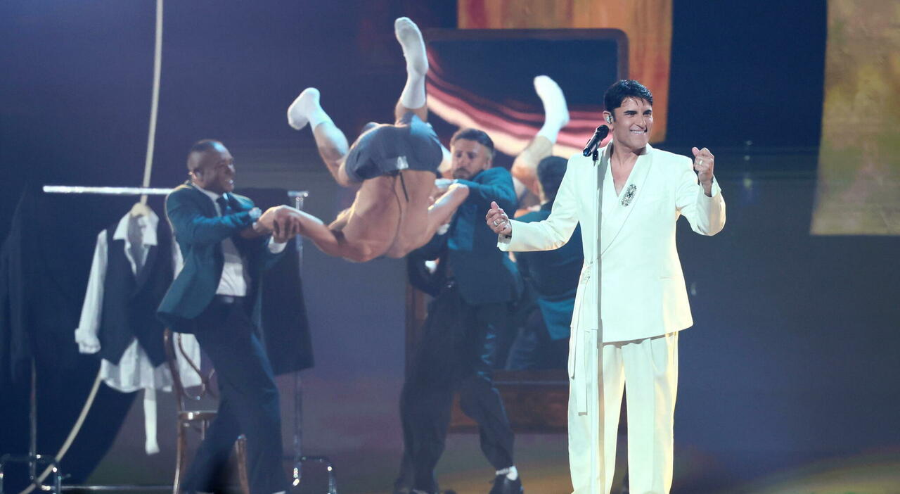 https://statics.cedscdn.it/photos/MED_HIGH/2026/05/12/9527157_12102821_sal_da_vinci_eurovision.jpg