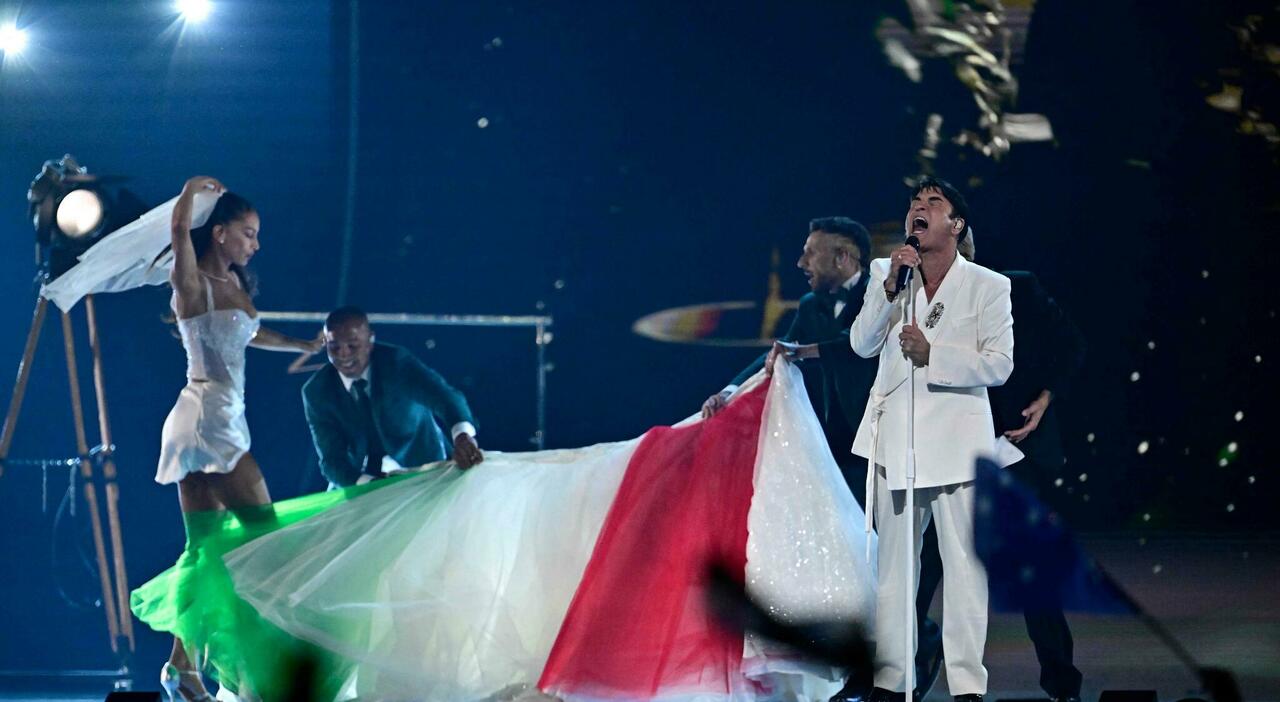 https://statics.cedscdn.it/photos/MED_HIGH/2026/05/15/9534037_15144310_eurovision_scaletta_sal.jpg