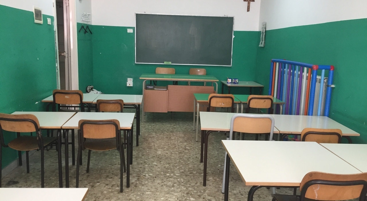 napoli lancia un banco di scuola contro il compagno 16enne finisce in ospedale con un trauma al rene da Ilmattino.it napoli lancia un banco di scuola contro il compagno 16enne finisce in ospedale con un trauma al rene