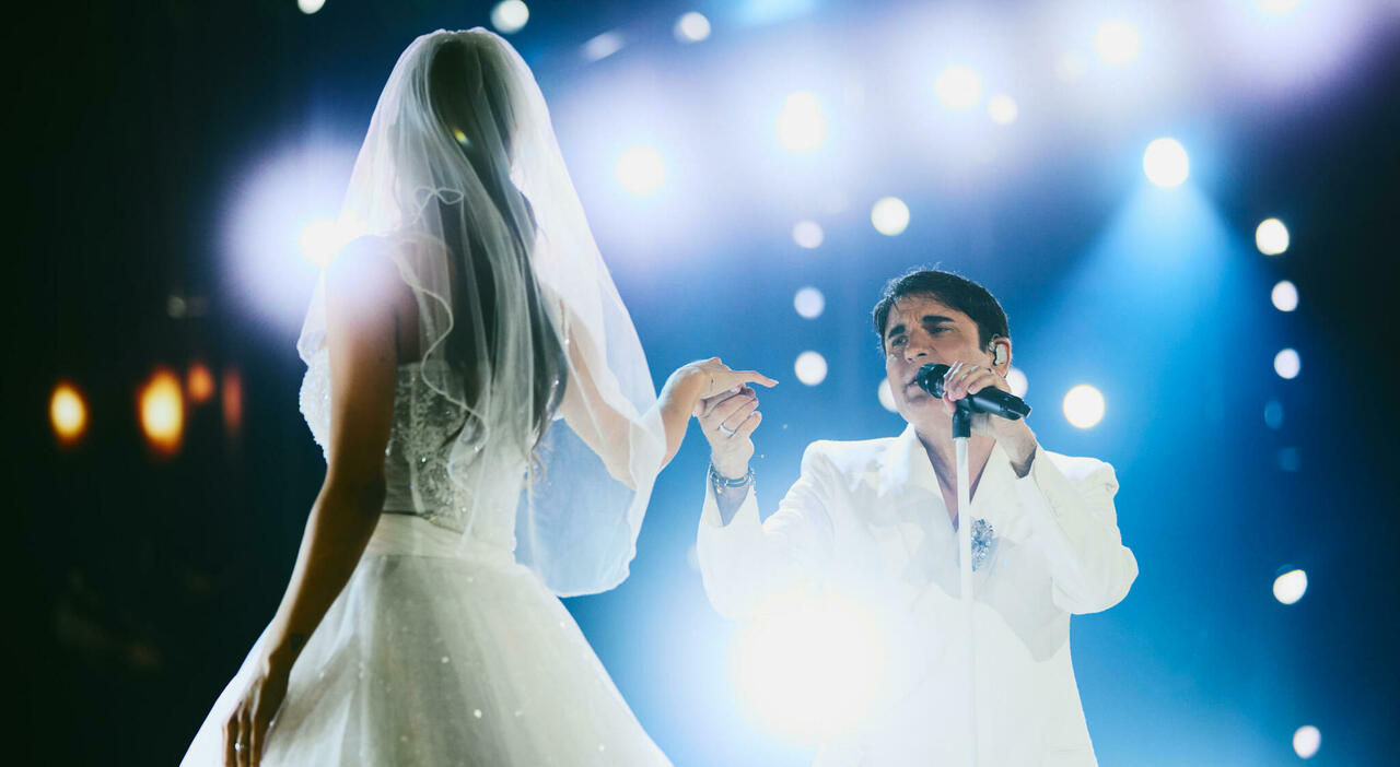https://statics.cedscdn.it/photos/MED_HIGH/2026/05/16/9536549_16223435_sal_da_vinci_quando_canta_oggi.jpg