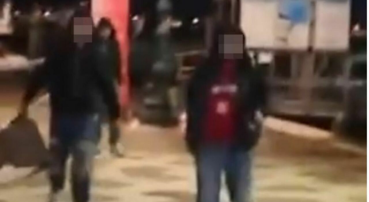 Venezia, faida tra bande di tunisini a colpi di machete: due feriti Venezia, faida tra bande di tunisini a colpi di machete: due feriti