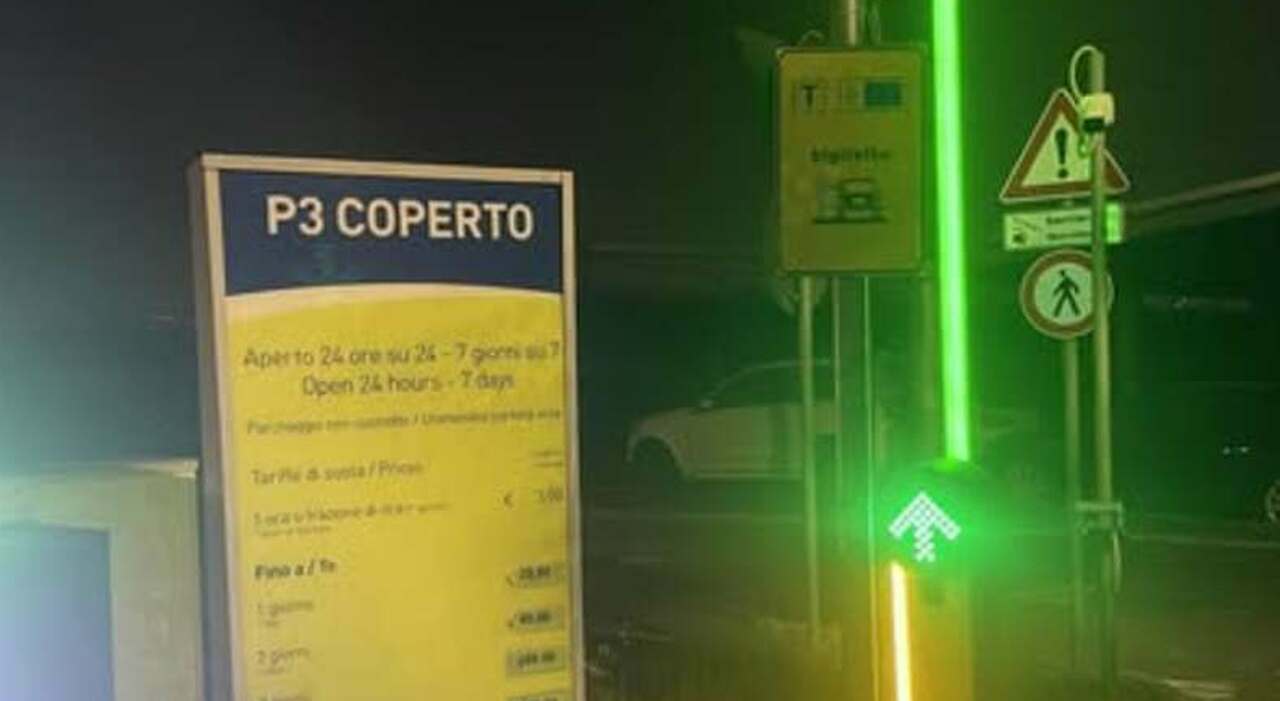 https://statics.cedscdn.it/photos/MED_HIGH/2026/05/19/9541771_19165817_auto_smontata_aeroporto_orio_bergamo_parcheggio_cosa_e_successo.jpg