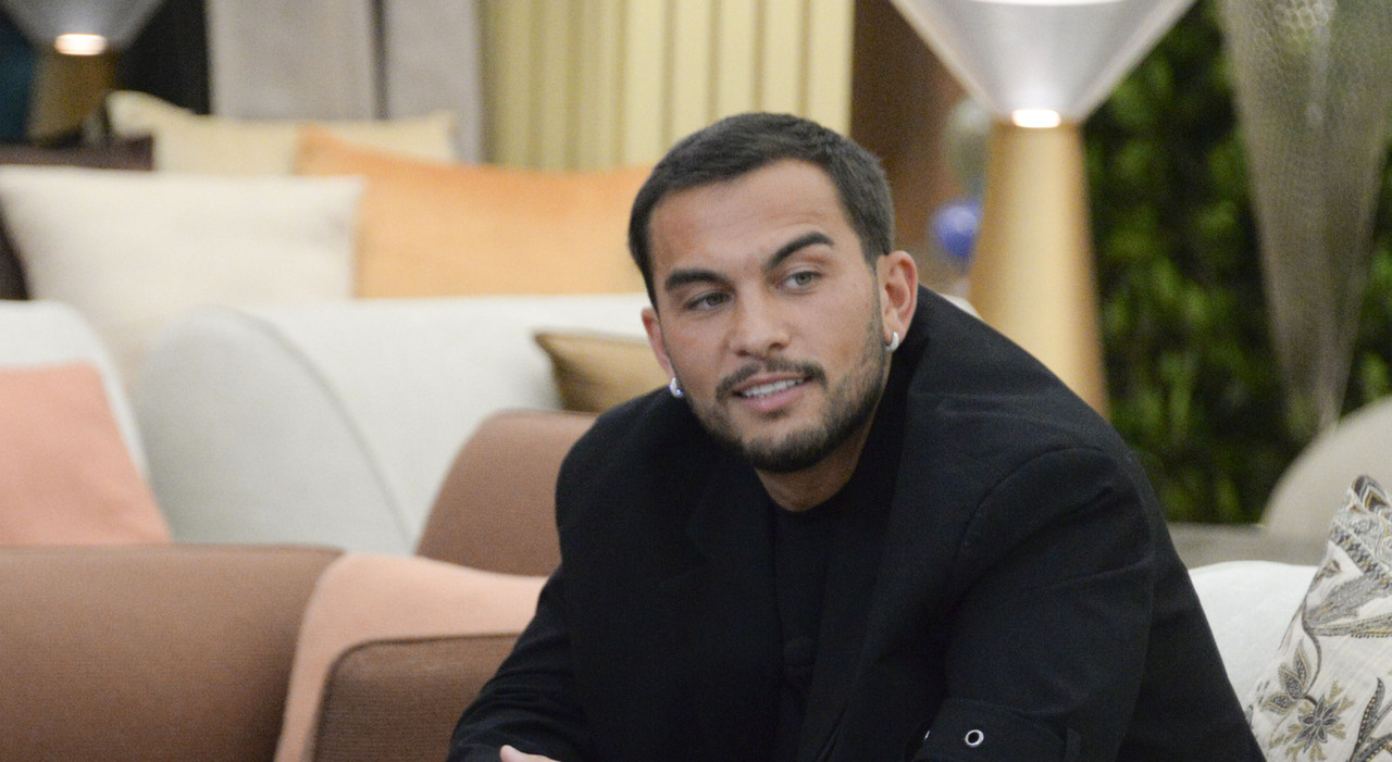 Raul Dumitras Finalista GF Vip: Temptation Island, Lucia e Martina