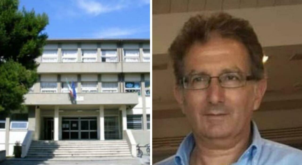 senigallia tragedia al saggio di musica della marchetti il professor roberto mori stroncato da un malore mentre dirige i ragazzi da Corriereadriatico.it senigallia tragedia al saggio di musica della marchetti il professor roberto mori stroncato da un malore mentre dirige i ragazzi