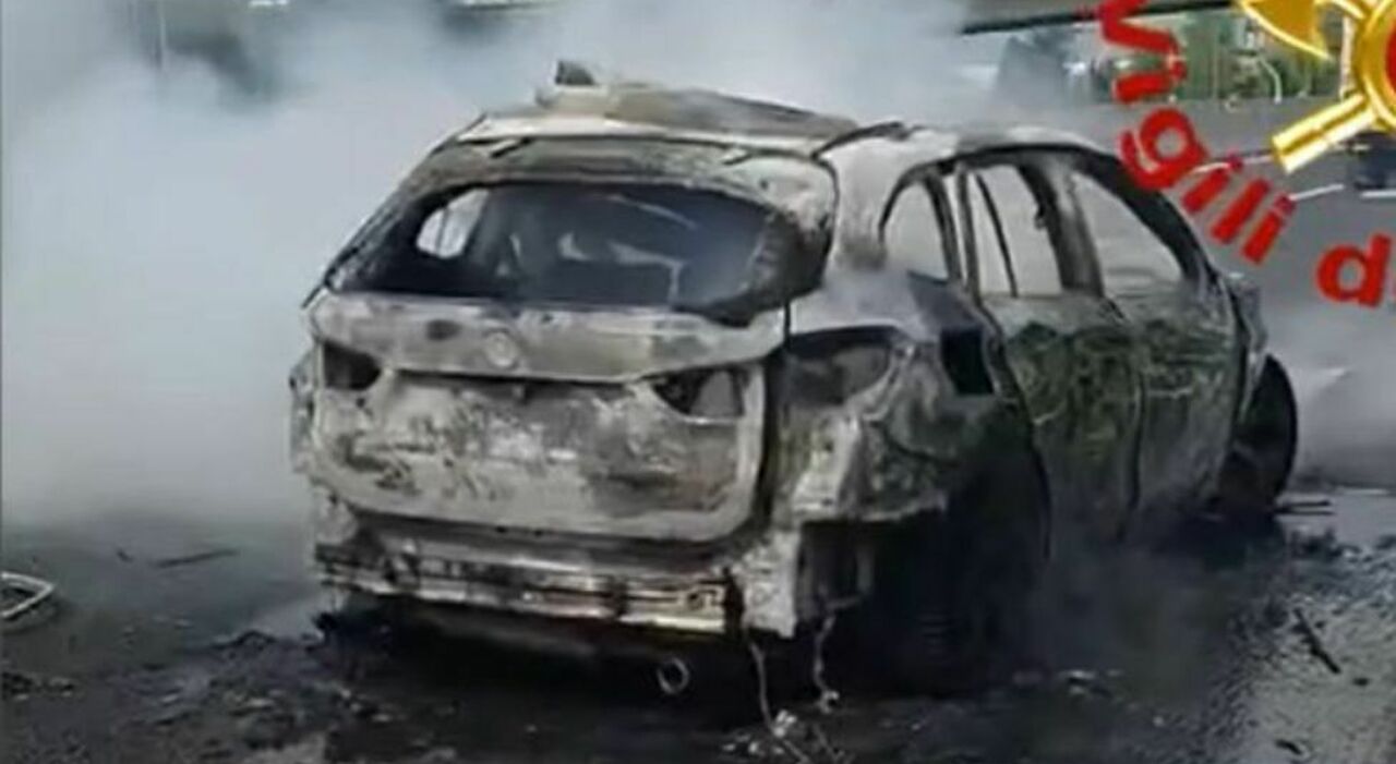 non si accorge della coda auto tampona un tir e prende fuoco un morto carbonizzato a4 chiusa da Ilgazzettino.it non si accorge della coda auto tampona un tir e prende fuoco un morto carbonizzato a4 chiusa