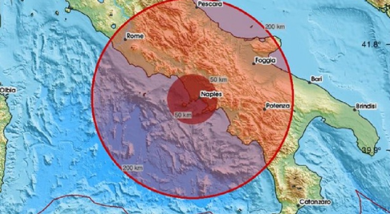 https://statics.cedscdn.it/photos/MED_HIGH/2026/05/21/9545698_21055659_terremoto_napoli_oggi.jpg