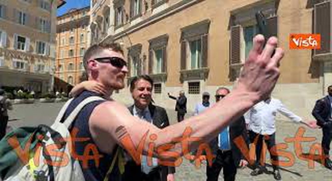 https://statics.cedscdn.it/photos/MED_HIGH/2026/05/21/9546551_poster.jpg