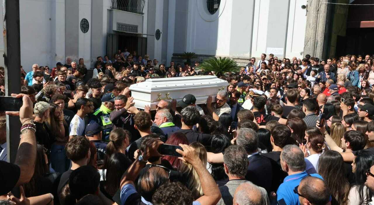 https://statics.cedscdn.it/photos/MED_HIGH/2026/05/22/9548535_22173604_whatsapp_image_2026_05_22_at_16.21.17.jpg