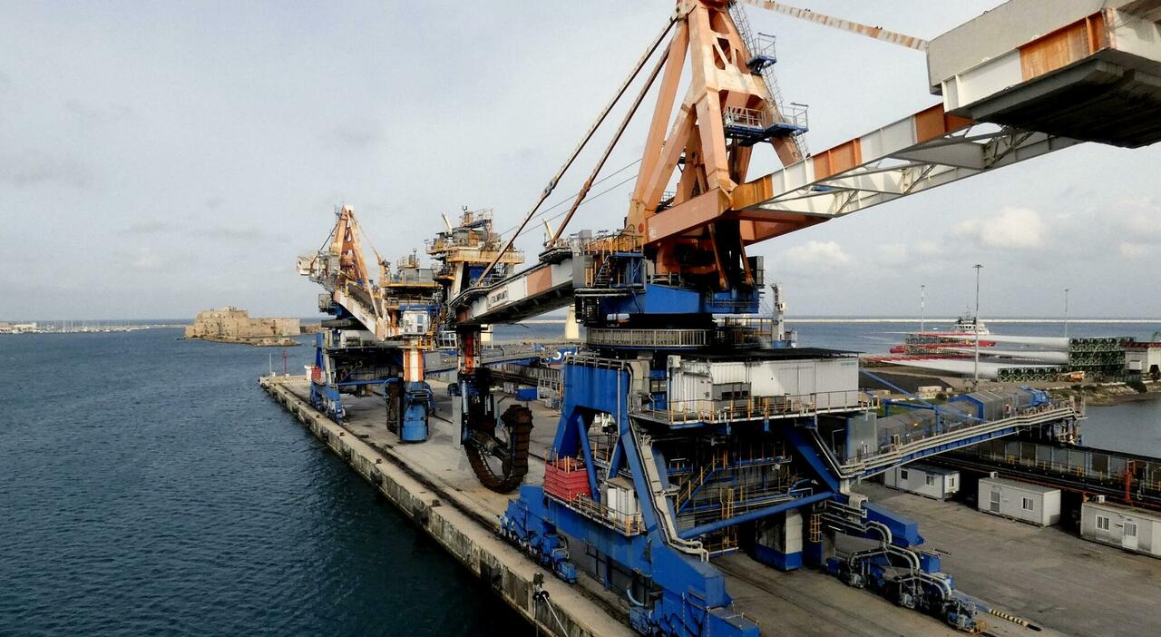 porto di brindisi il piano di mastro per il rilancio dopo l addio di edison subito nuovi investimenti da Quotidianodipuglia.it porto di brindisi il piano di mastro per il rilancio dopo l addio di edison subito nuovi investimenti