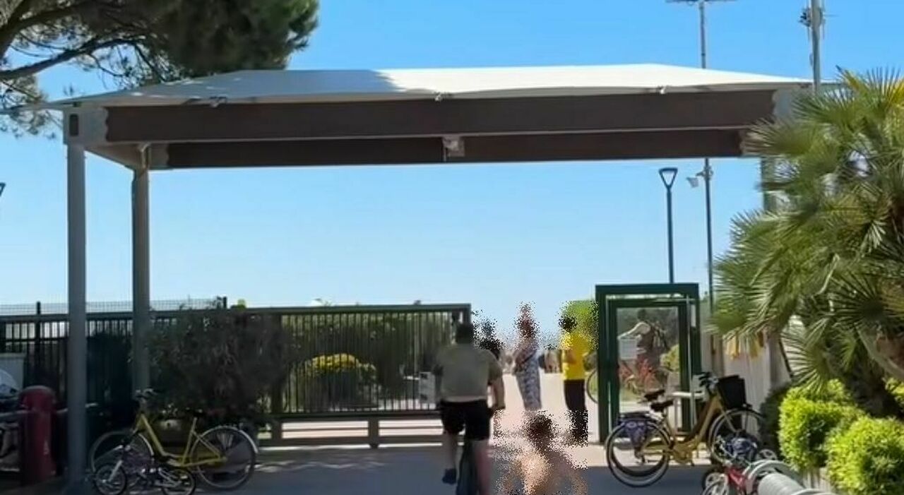 malore in spiaggia la donna si accascia a terra e muore sotto gli occhi dei bagnanti da Ilgazzettino.it malore in spiaggia la donna si accascia a terra e muore sotto gli occhi dei bagnanti