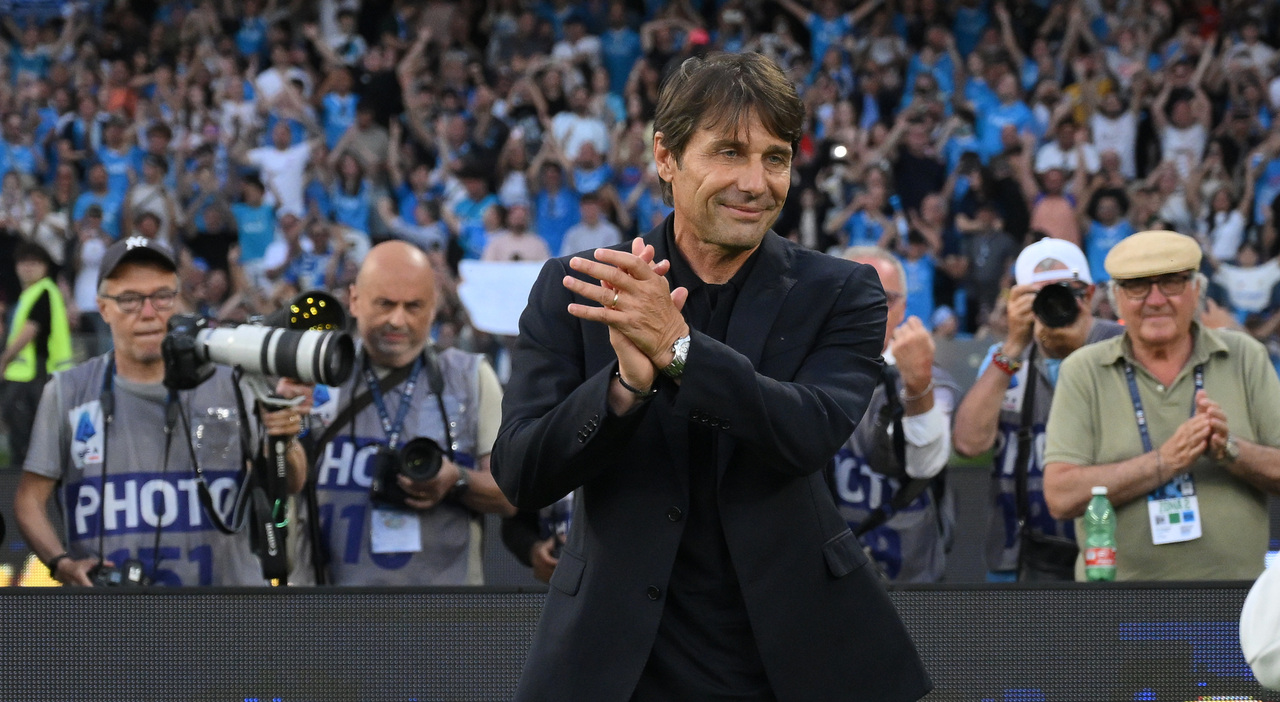 https://statics.cedscdn.it/photos/MED_HIGH/2026/05/24/9552292_24205323_conte_addio_napoli_ufficiale_cosa_ha_detto.jpg