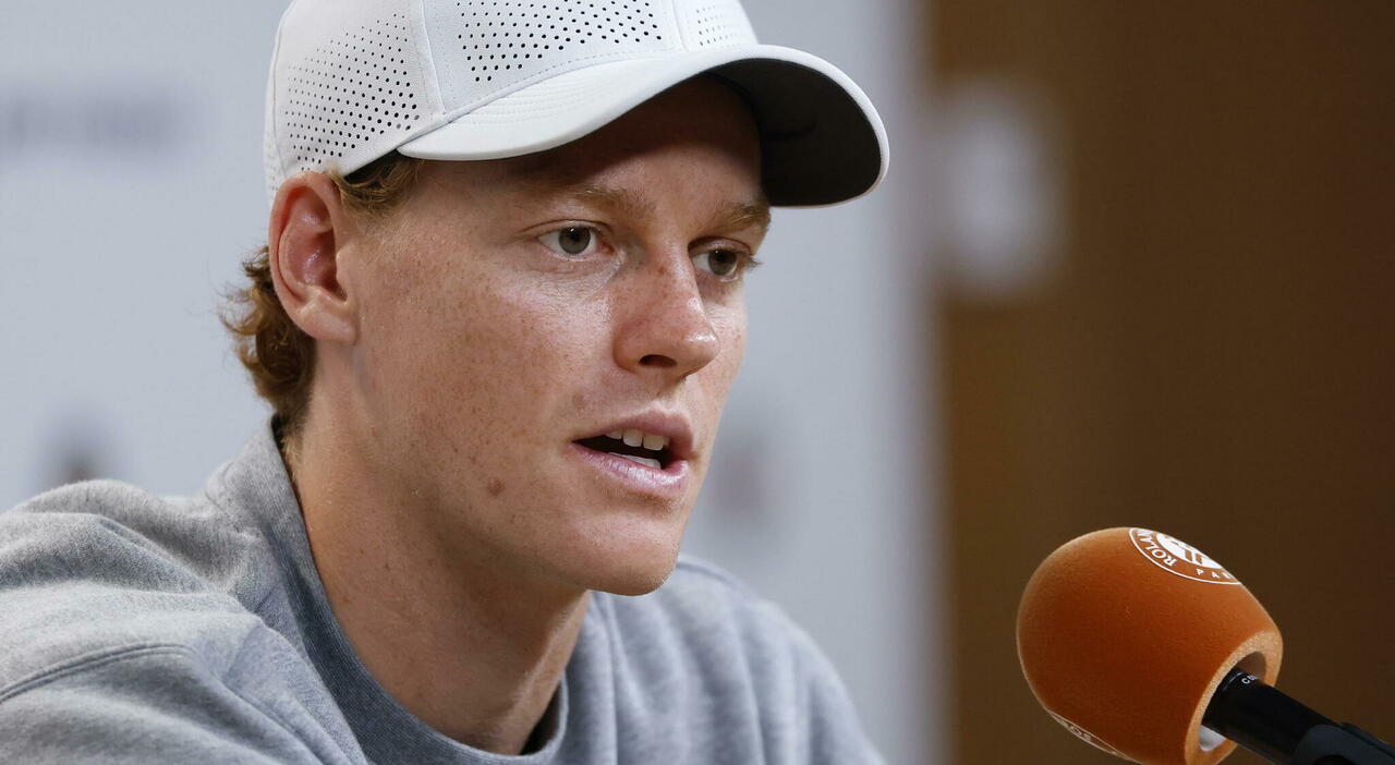 https://statics.cedscdn.it/photos/MED_HIGH/2026/05/25/9553820_25214430_sinner_quando_gioca_roland_garros_dove_vederla_tv_streaming.jpg