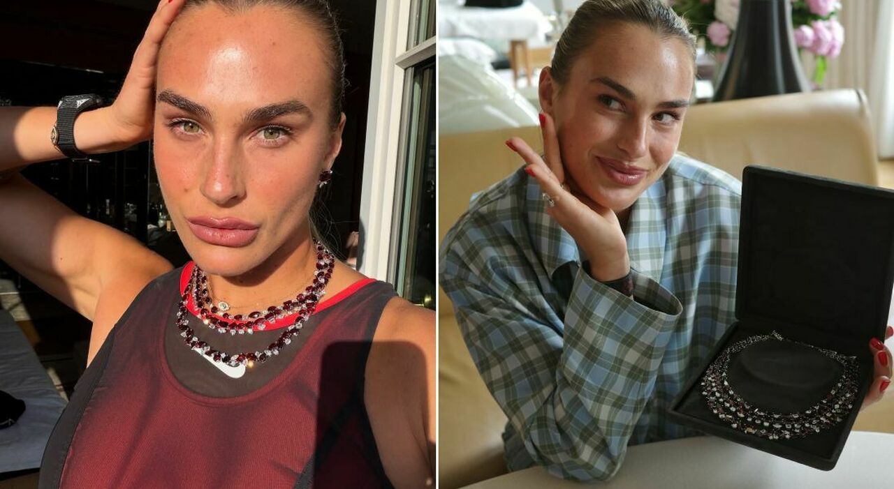 https://statics.cedscdn.it/photos/MED_HIGH/2026/05/26/9555676_26123937_aryna_sabalenka_tennista_french_open_gioielli_foto.jpg