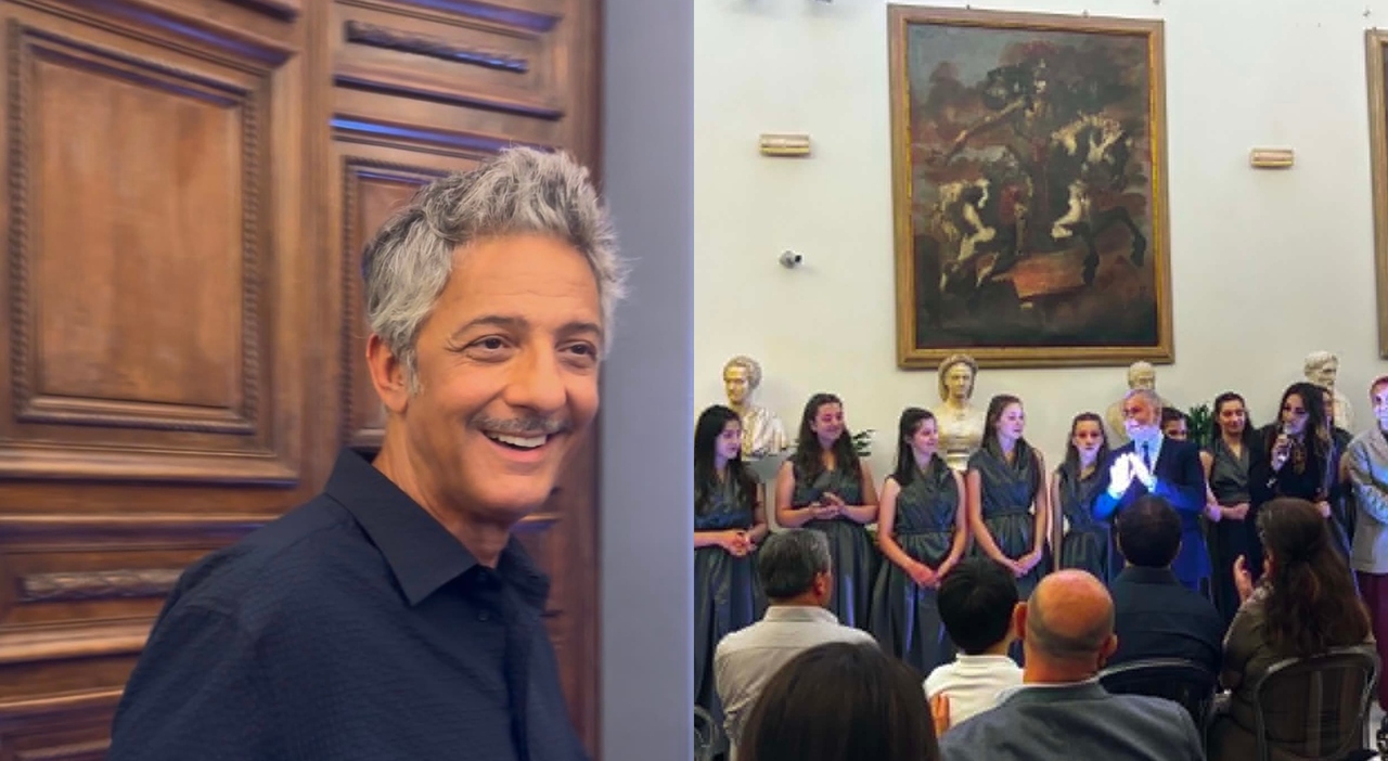 Fiorello in Campidoglio con Angelica: Sogni di Calcio e Consigli ai Maturandi