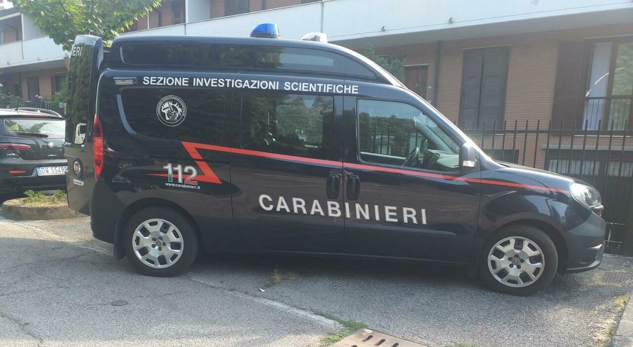 https://statics.cedscdn.it/photos/MED_HIGH/2026/05/28/9560504_28210116_donna_ferita_casa_milanese_gravissima_oggi_2_.jpg