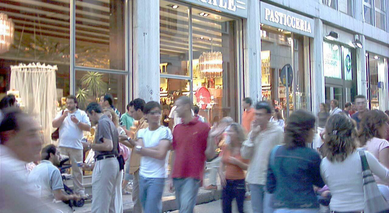 regolamento movida gelaterie e pizzerie chiudono alle 22 impensabile da Quotidianodipuglia.it regolamento movida gelaterie e pizzerie chiudono alle 22 impensabile