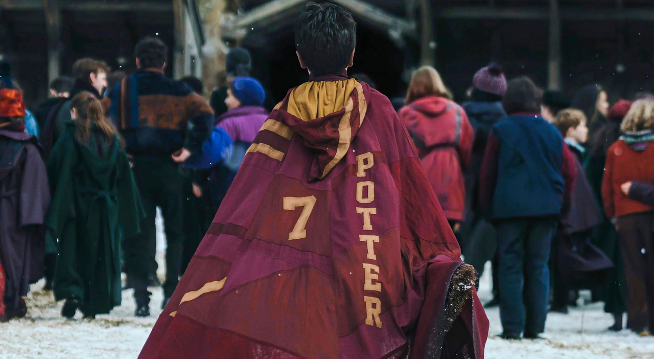 https://statics.cedscdn.it/photos/MED_HIGH/2026/06/03/9570780_03104953_harry_potter.jpg