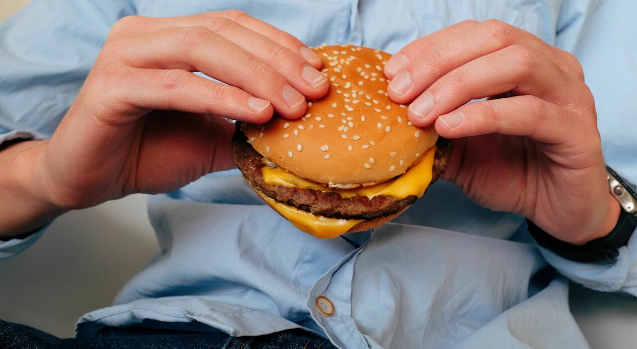 https://statics.cedscdn.it/photos/MED_HIGH/2026/06/09/9582842_09192841_pexels_readymade_4021967.jpg