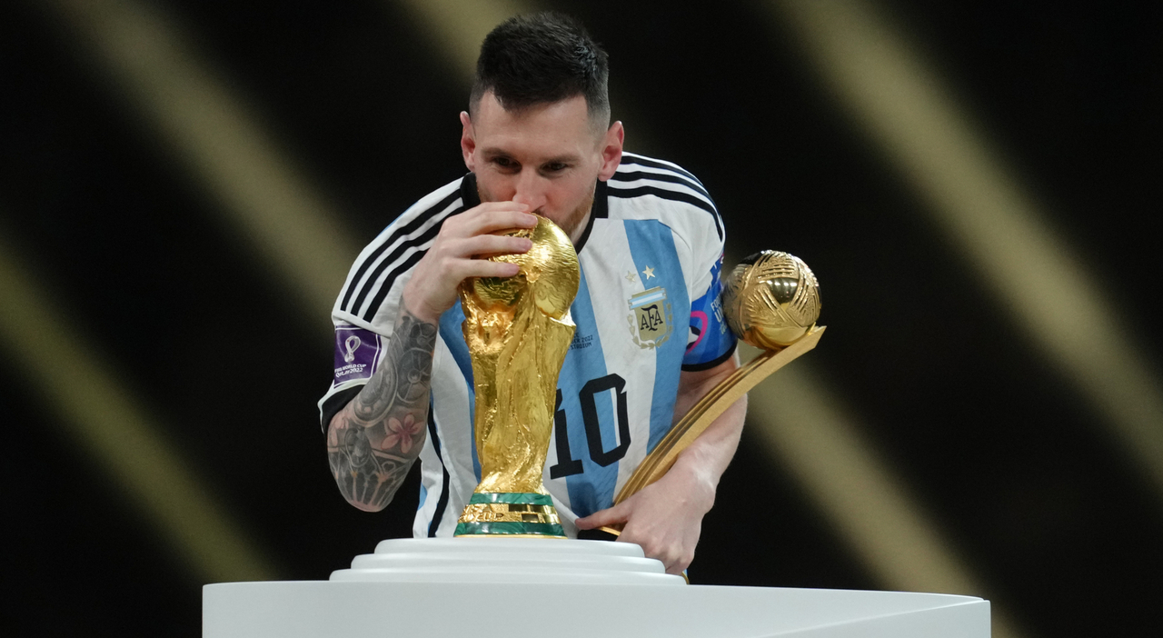 https://statics.cedscdn.it/photos/MED_HIGH/2026/06/10/9584565_10190533_messi_coppa_del_mondo_2026_18.jpg