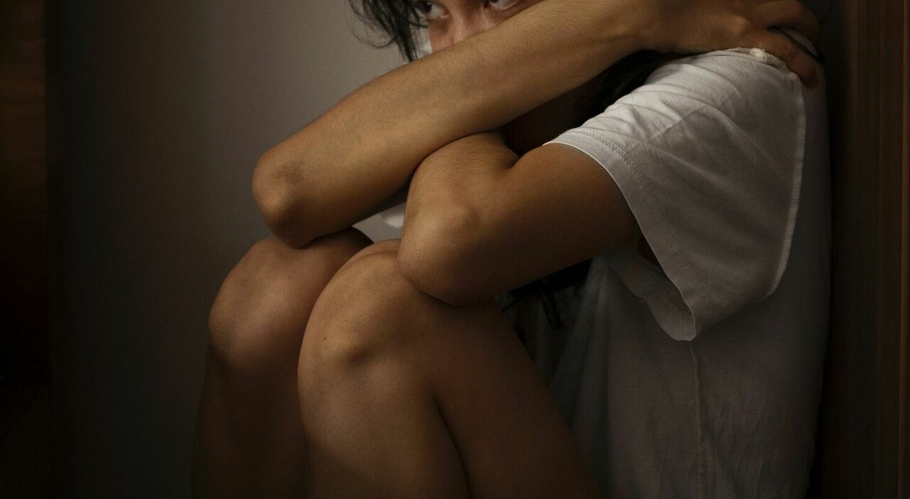 https://statics.cedscdn.it/photos/MED_HIGH/2026/06/11/9586046_11090548_stupro_milano_violenza_sessuale_ex_collega_lavoro.jpg