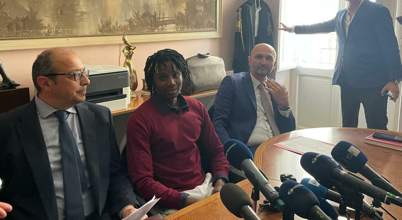https://statics.cedscdn.it/photos/MED_HIGH/2026/06/11/9586083_11164725_louis_dassilva_assolto_pierina_conferneza_stampa_cosa_ha_detto_oggi.jpg
