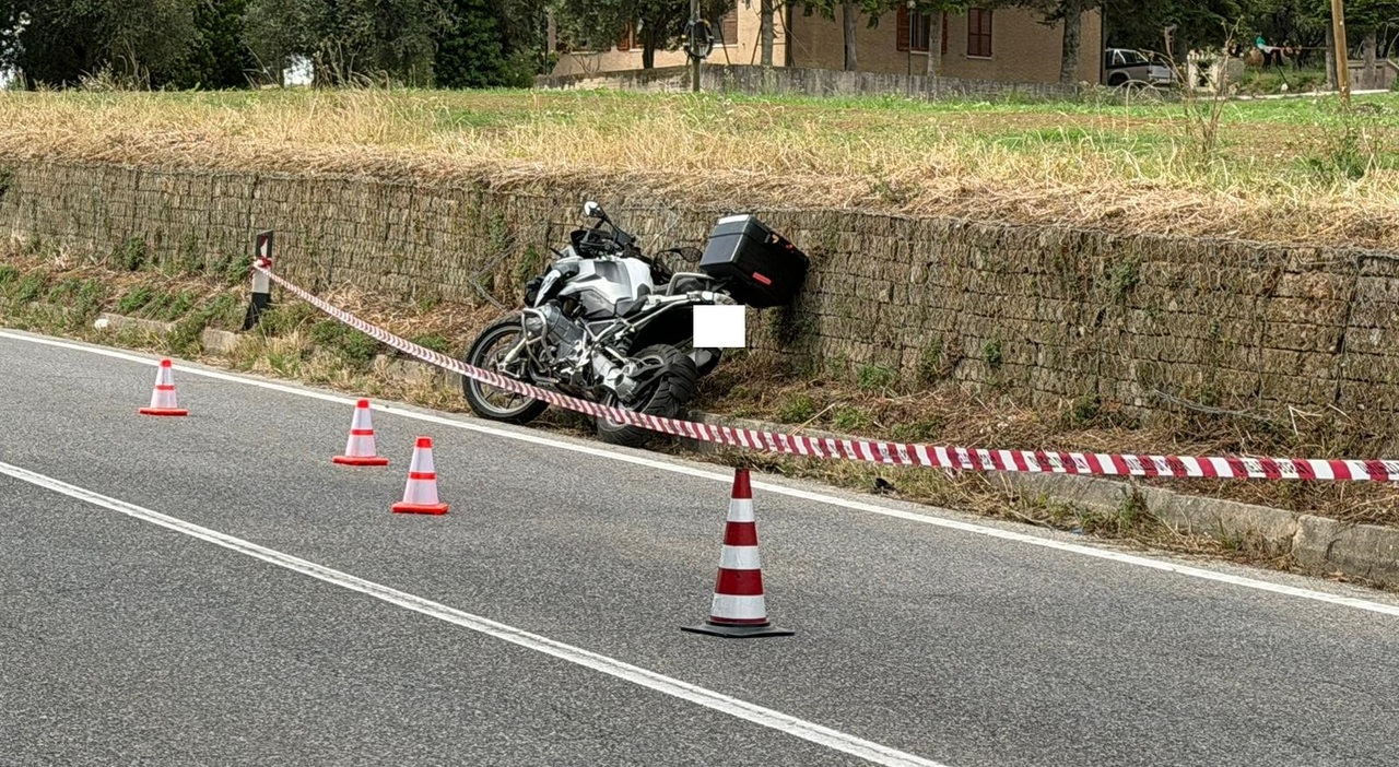 recanati schianto choc sulla provinciale motociclista muore sul colpo da Corriereadriatico.it recanati schianto choc sulla provinciale motociclista muore sul colpo