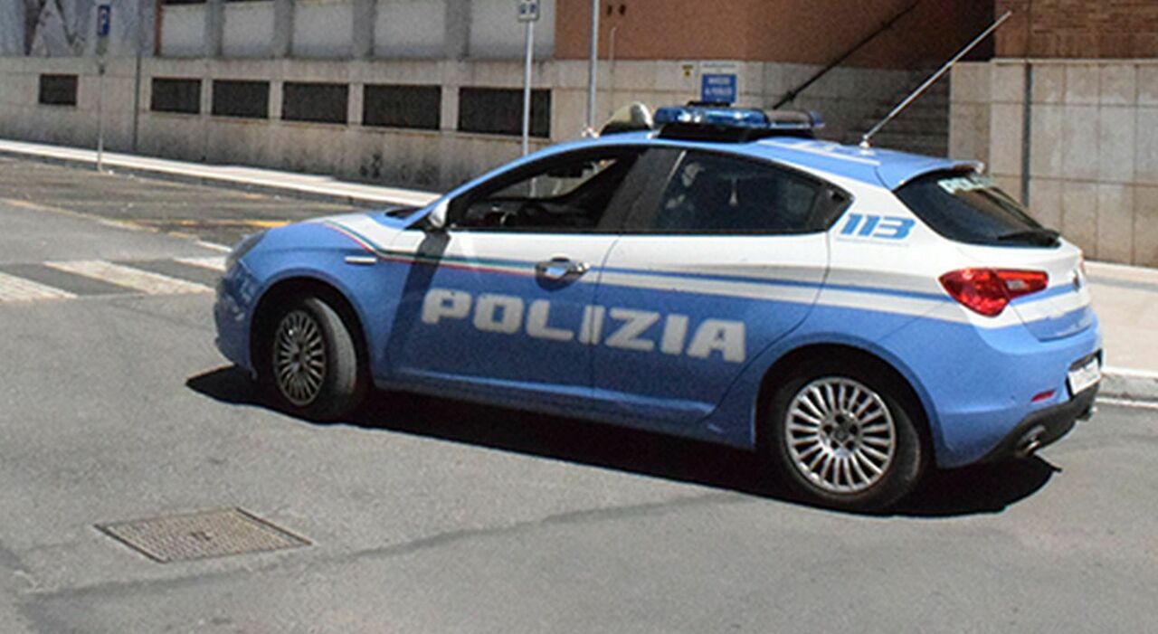 clan contini ecco chi 232 il ras gennaro russo il latitante bloccato a casalnuovo con una donna da Ilmattino.it clan contini ecco chi 232 il ras gennaro russo il latitante bloccato a casalnuovo con una donna