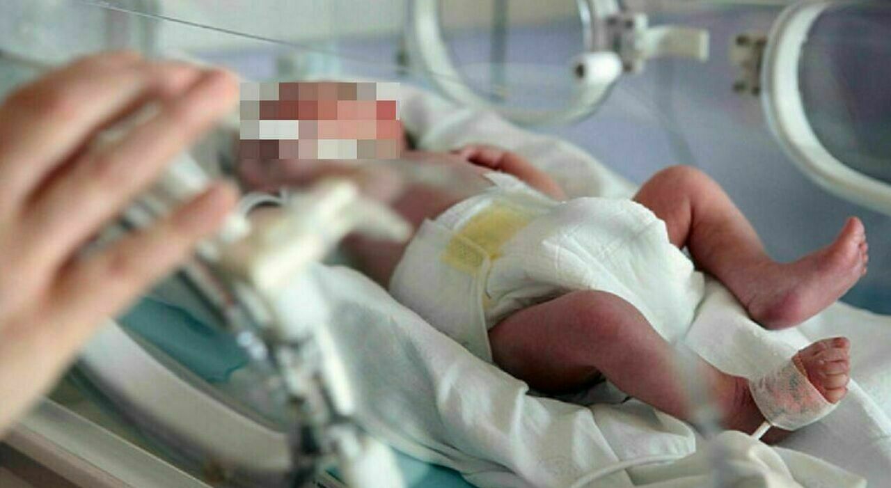 https://statics.cedscdn.it/photos/MED_HIGH/2026/06/13/9590738_13212530_neonato_tisane_terapia_intensiva.jpg
