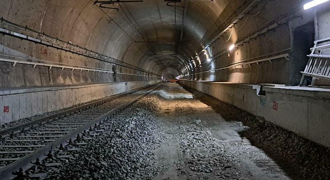 napoli chiusa linea 2 pozzuli campi flegrei rilevato un consistente accumulo di co2 sul fondo della galleria da Ilmattino.it napoli chiusa linea 2 pozzuli campi flegrei rilevato un consistente accumulo di co2 sul fondo della galleria