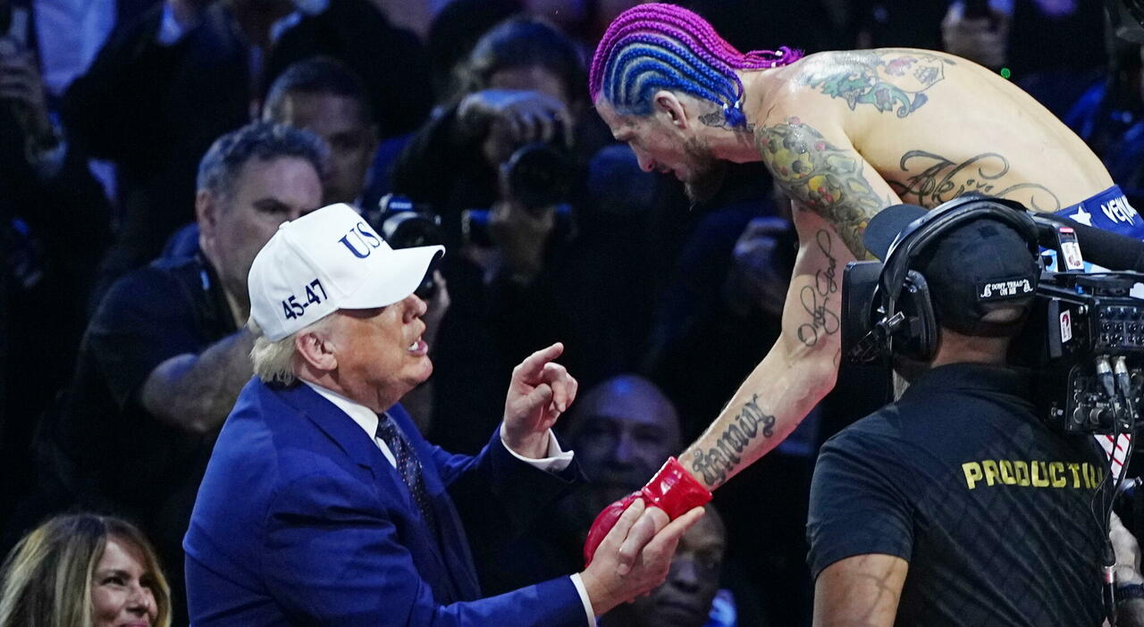 https://statics.cedscdn.it/photos/MED_HIGH/2026/06/15/9593409_15075143_trump_festeggia_80_anni_lotta_mma_ibrahimovic_zuckerberg_chi_cera.jpg