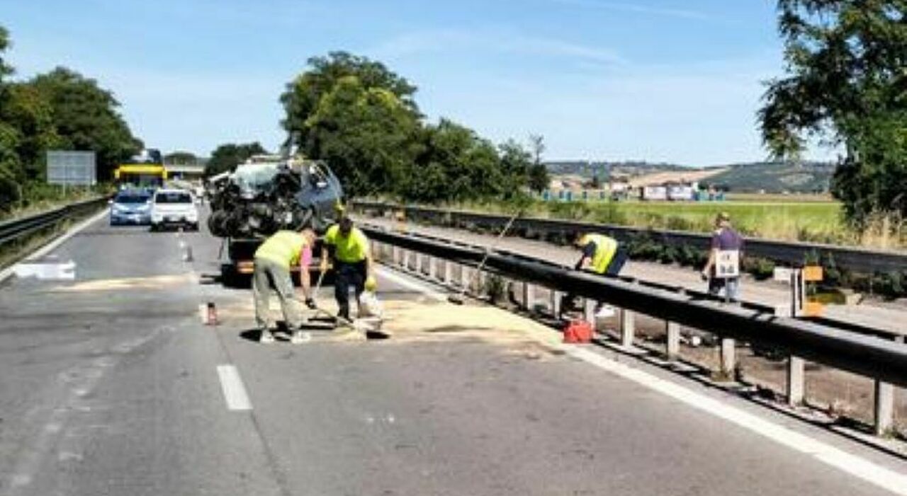 dopo christian e nicolas 232 morto anche giorgio franceschini altre lacrime per la terza vittima dell incidente in superstrada da Corriereadriatico.it dopo christian e nicolas 232 morto anche giorgio franceschini altre lacrime per la terza vittima dell incidente in superstrada