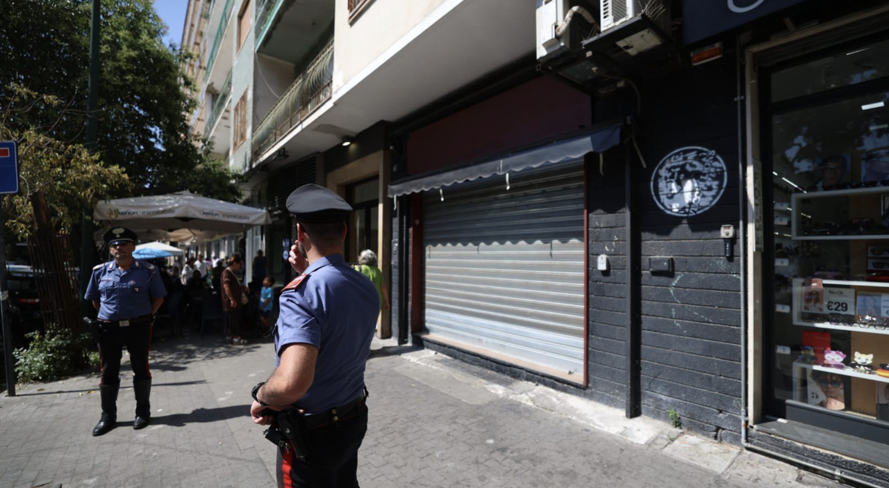 pugno al volto al titolare di un pub del vomero per un drink caccia allaggressore 30enne e alla sua compagna c232 un testimone da Ilmattino.it pugno al volto al titolare di un pub del vomero per un drink caccia allaggressore 30enne e alla sua compagna c232 un testimone