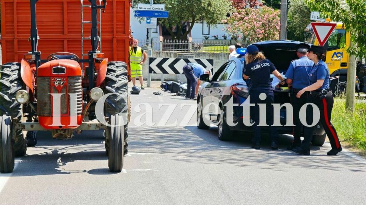 https://statics.cedscdn.it/photos/MED_HIGH/2026/06/17/9598093_17143128_morto_moto_contro_trattore_giacomo_gobbo_zero_branco_video.jpg