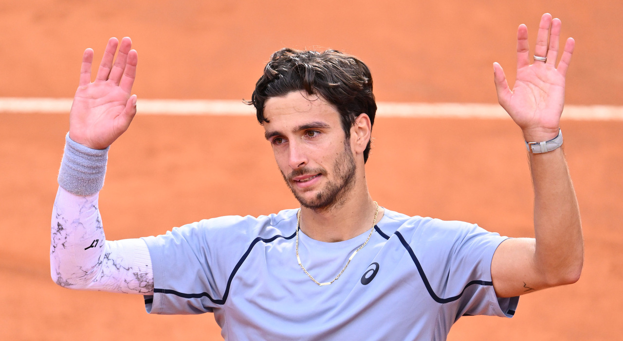 https://statics.cedscdn.it/photos/MED_HIGH/2026/06/17/9598178_17153411_musetti_come_sta_perche_salta_wimbledon_oggi.jpg