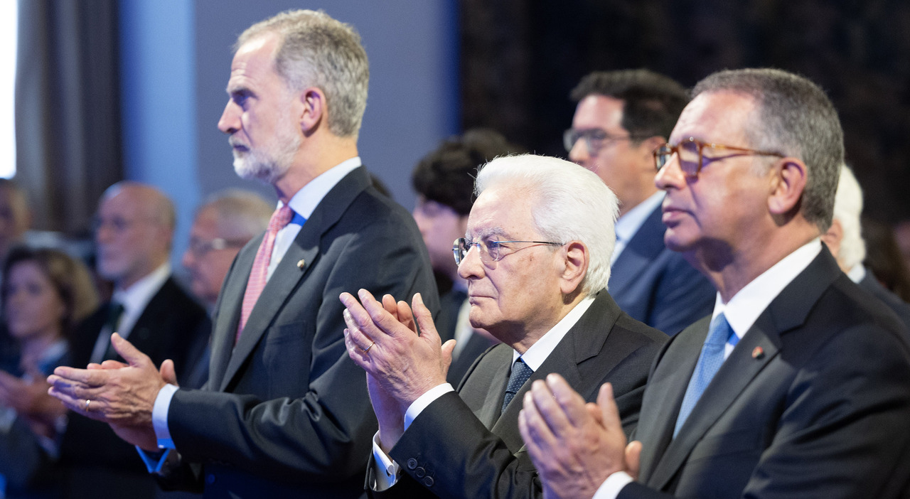 mattarella in laguna con re felipe e seguro lintelligenza artificiale in mano a pochi si allargano le diseguaglianze si agisca da Ilgazzettino.it mattarella in laguna con re felipe e seguro lintelligenza artificiale in mano a pochi si allargano le diseguaglianze si agisca