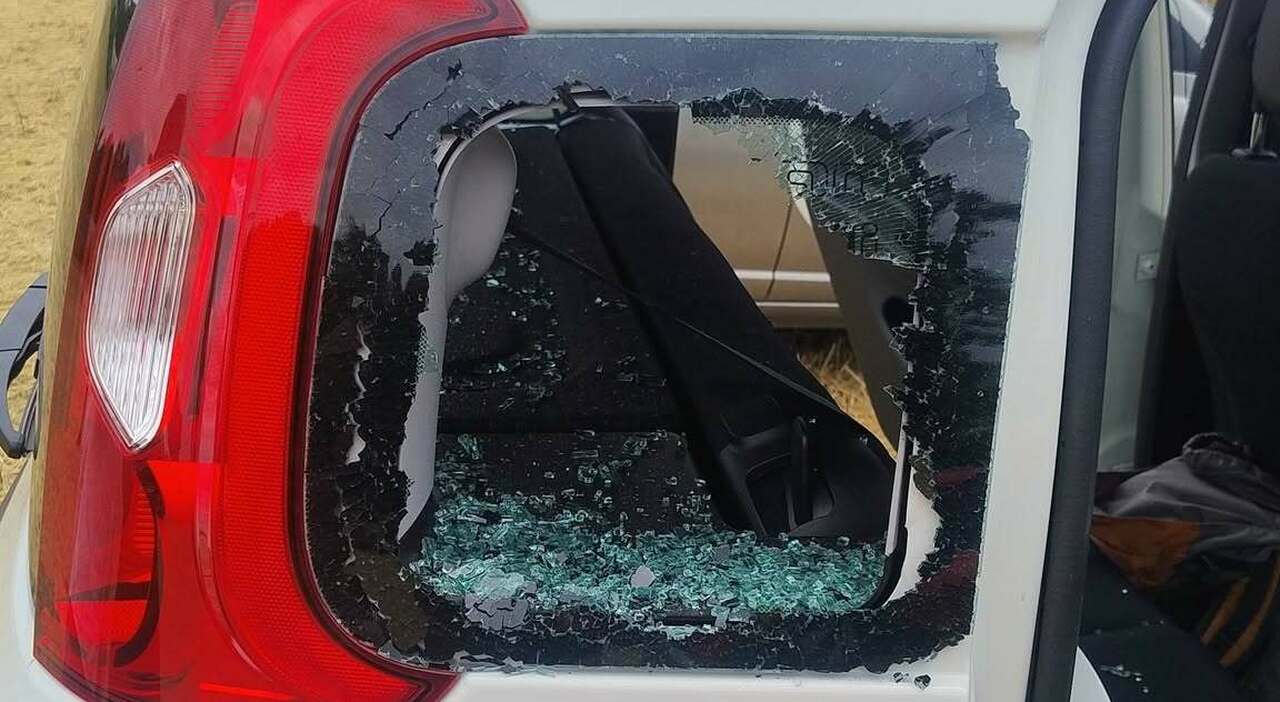 baia verde furti a raffica nelle auto l allarme tra i lidi di gallipoli da Quotidianodipuglia.it baia verde furti a raffica nelle auto l allarme tra i lidi di gallipoli