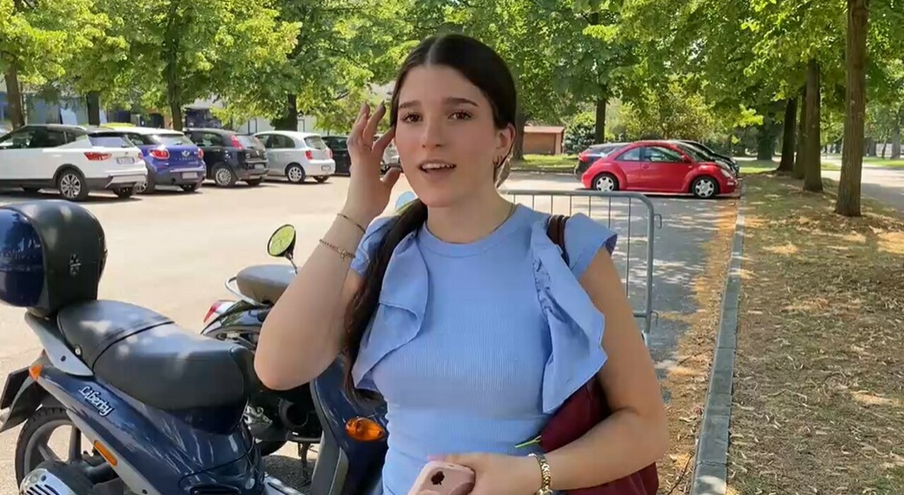 https://statics.cedscdn.it/photos/MED_HIGH/2026/06/18/9600608_18172011_maturita_prima_prova_studenti_padova_com_e_andata.jpg