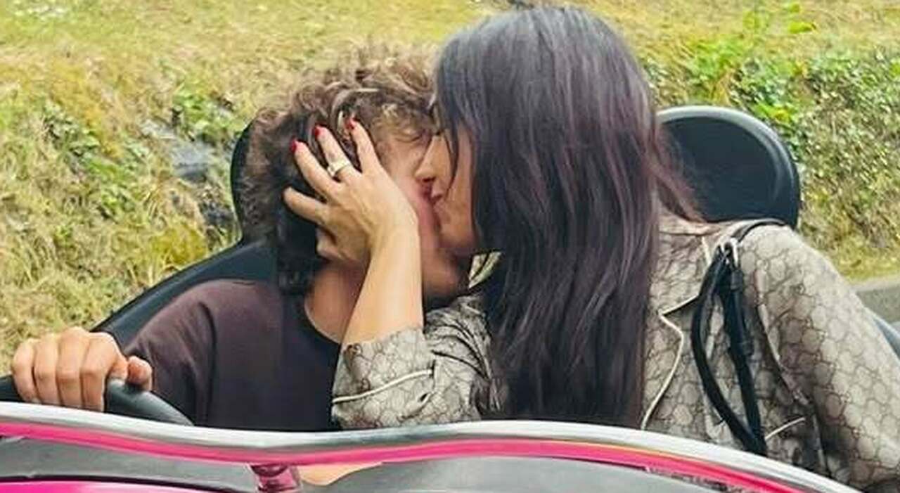 https://statics.cedscdn.it/photos/MED_HIGH/2026/06/18/9600617_18171900_da_quando_siamo_diventate_mamme_io_e_mia_sorella_franci_sognavamo_di_portare_i_nostri_figli_a_di_1_.jpg