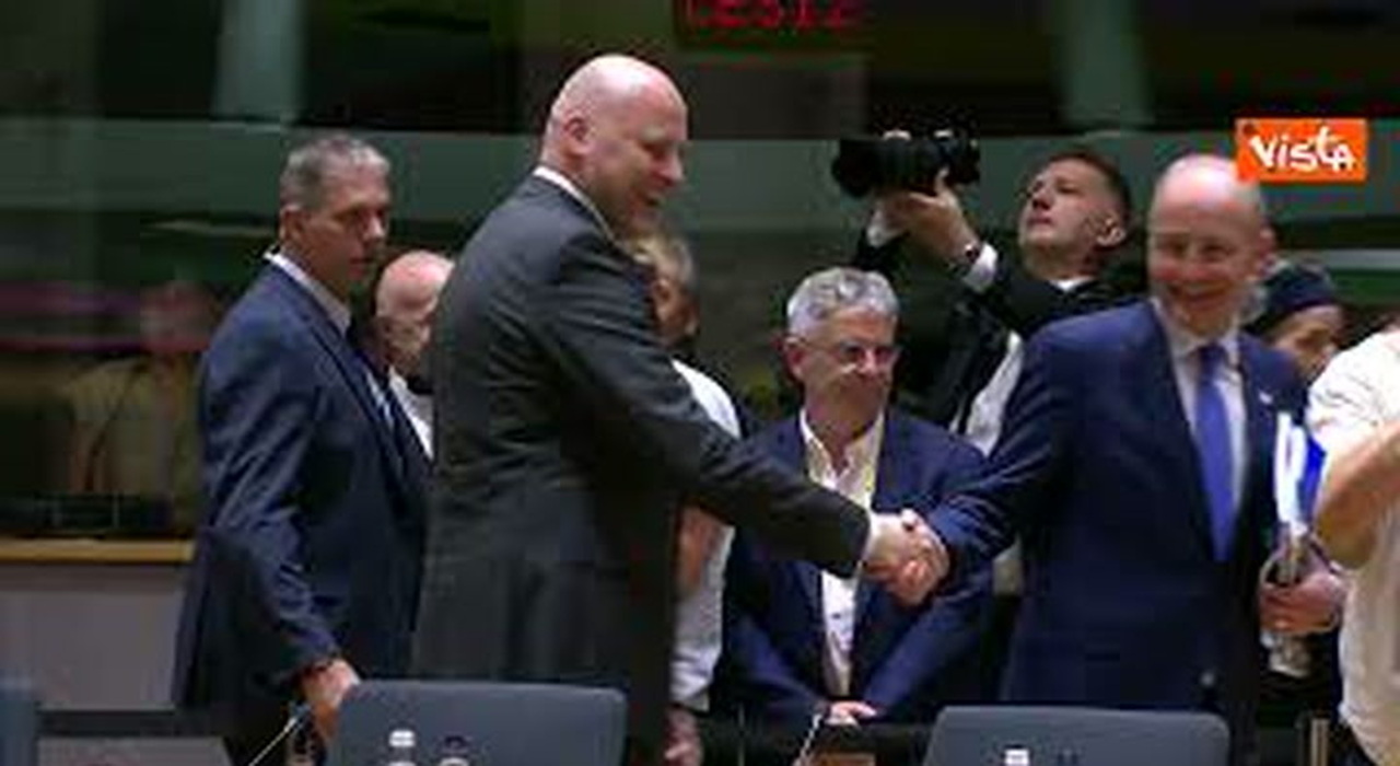 https://statics.cedscdn.it/photos/MED_HIGH/2026/06/18/9600834_poster.jpg